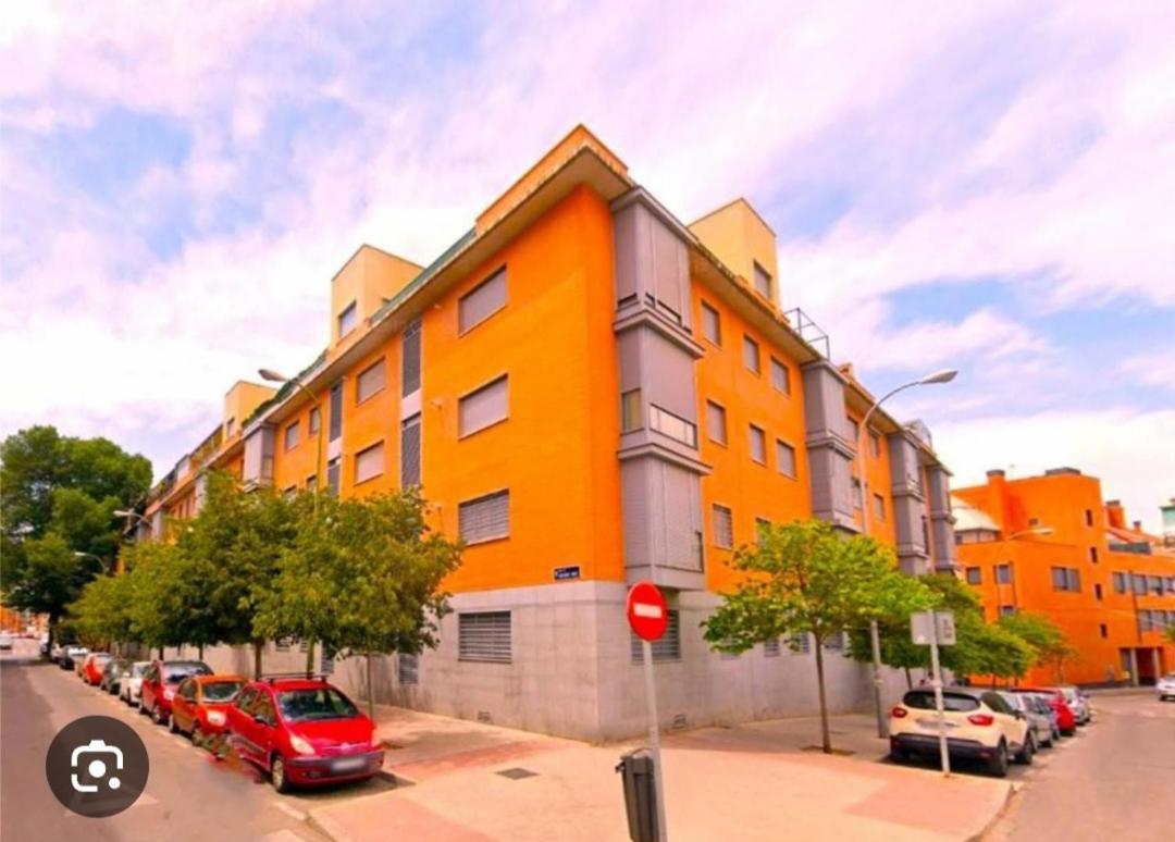 Habitacion Privada En Piso A 10 Minutos De Atocha Madri Exterior foto
